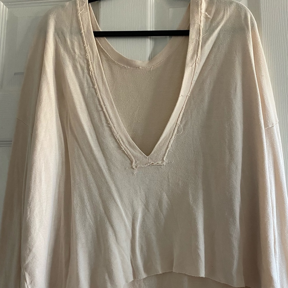 Wildfox deep V cropped long sleeve. Light peach color, size xs